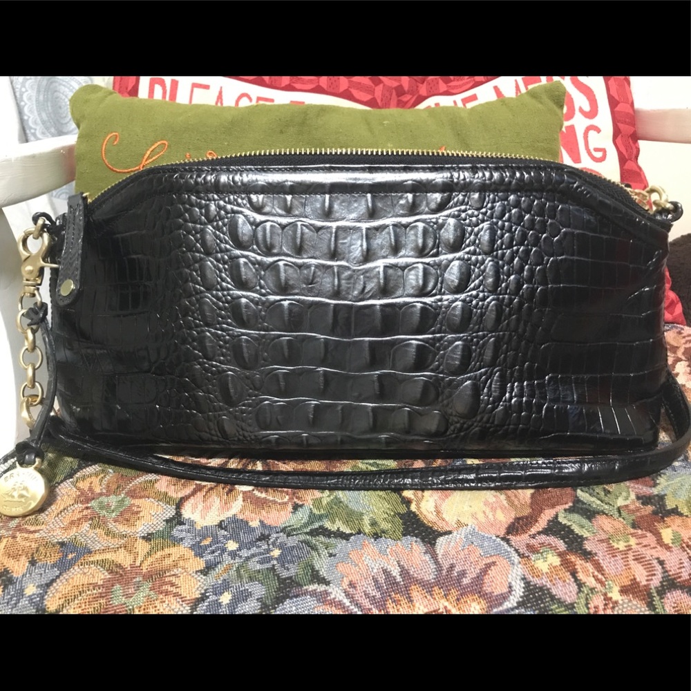 SOLD Brahmin mini grey and black. A most have